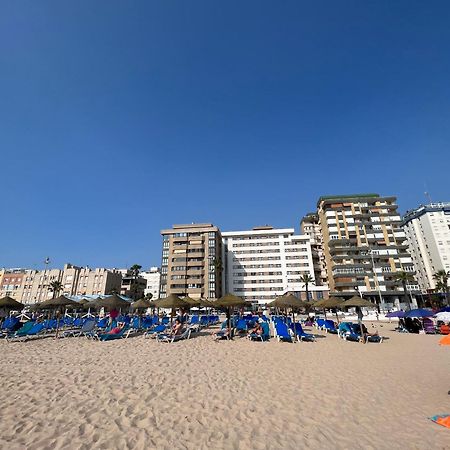 Atico Primera Linea De Playa. كاديز المظهر الخارجي الصورة