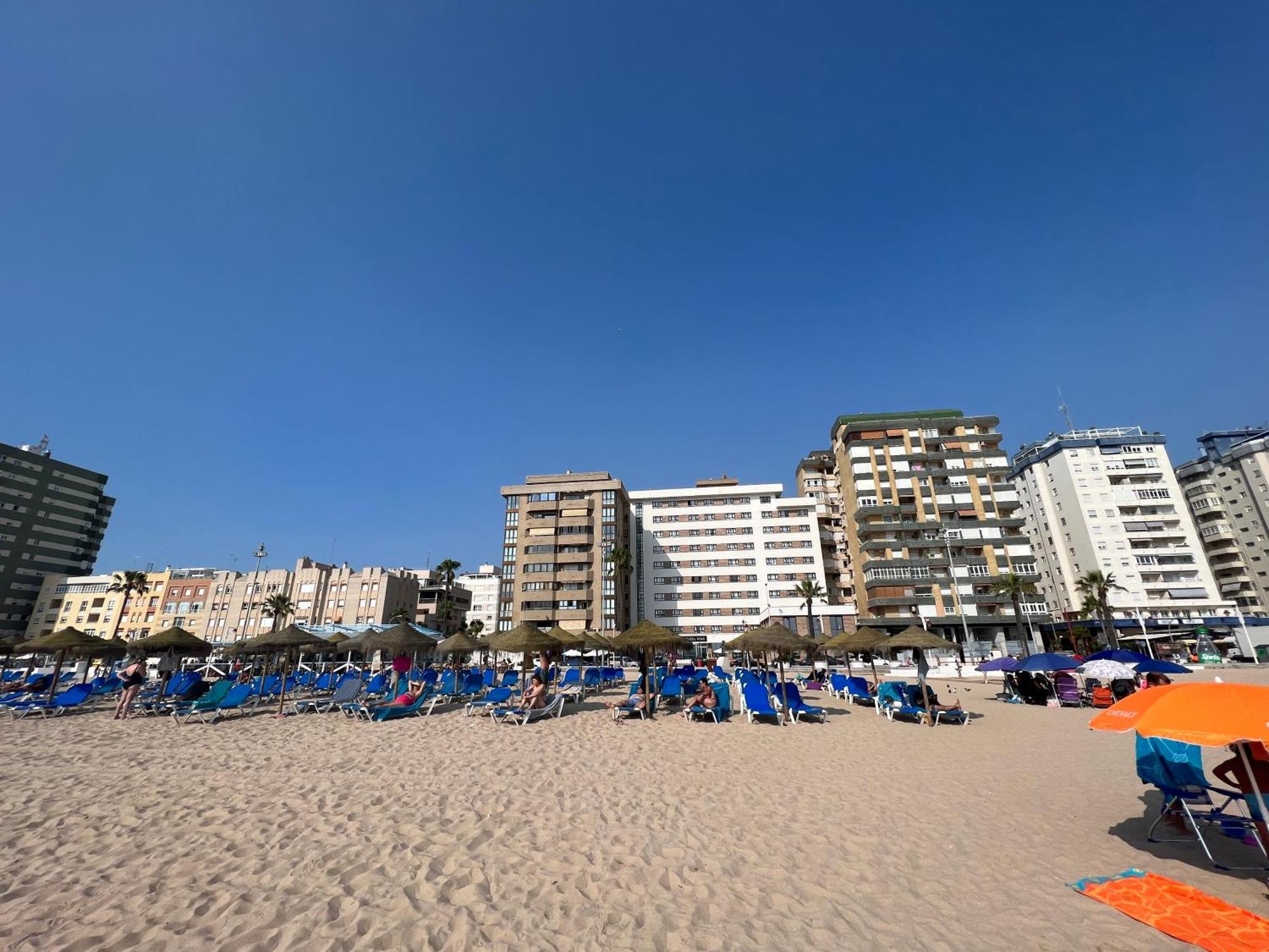 Atico Primera Linea De Playa. كاديز المظهر الخارجي الصورة