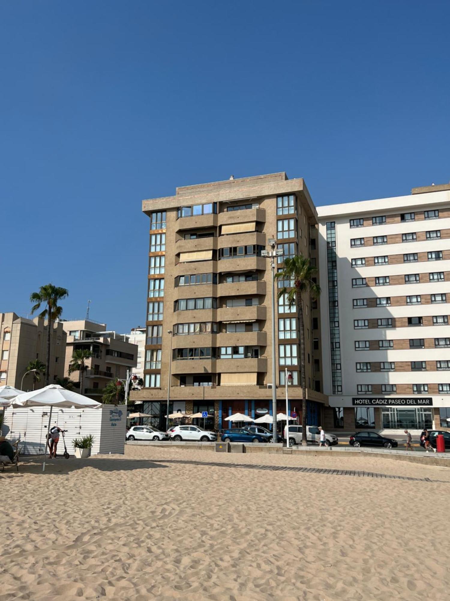 Atico Primera Linea De Playa. كاديز المظهر الخارجي الصورة